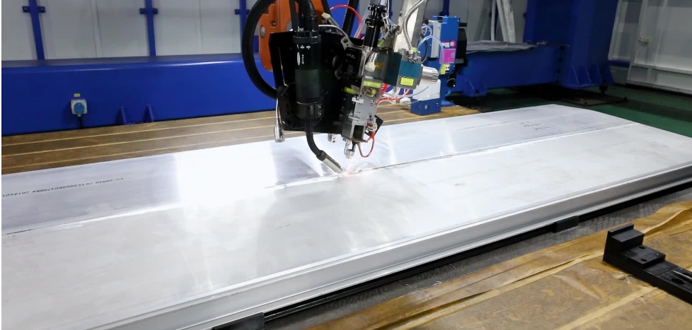 激光復合焊接技術的特點與應用場景 激光復合焊接技術的特點與應用場景