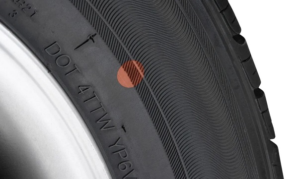 汽車輪胎激光打標 汽車輪胎激光打標