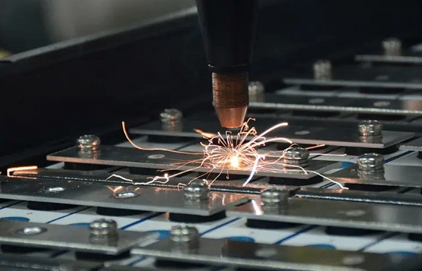 什么是連續光纖激光焊接機？