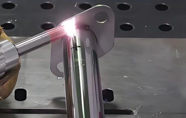 激光焊接機溫度為什么會自動變低？