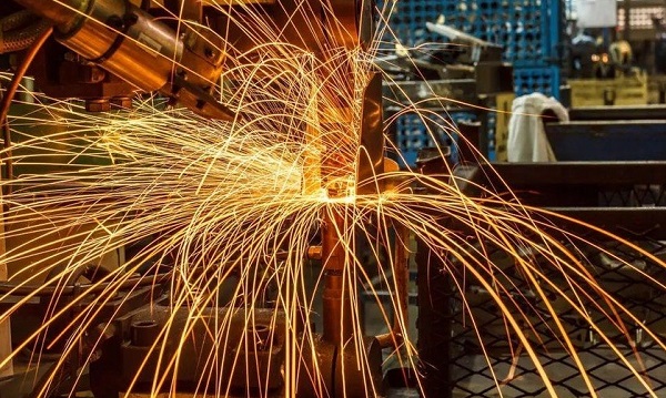 光纖激光焊接機焊接時有飛濺怎么辦？