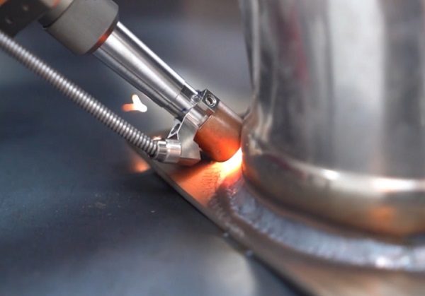 激光焊接機的操作便捷性對操作人員有哪些影響? 激光焊接機的操作便捷性對操作人員有哪些影響?