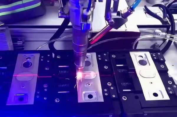 鋰電池激光焊接機偏振方向參數(shù)對焊接效果的作用 鋰電池激光焊接機偏振方向參數(shù)對焊接效果的作用