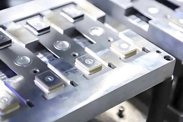 動(dòng)力電池激光焊接