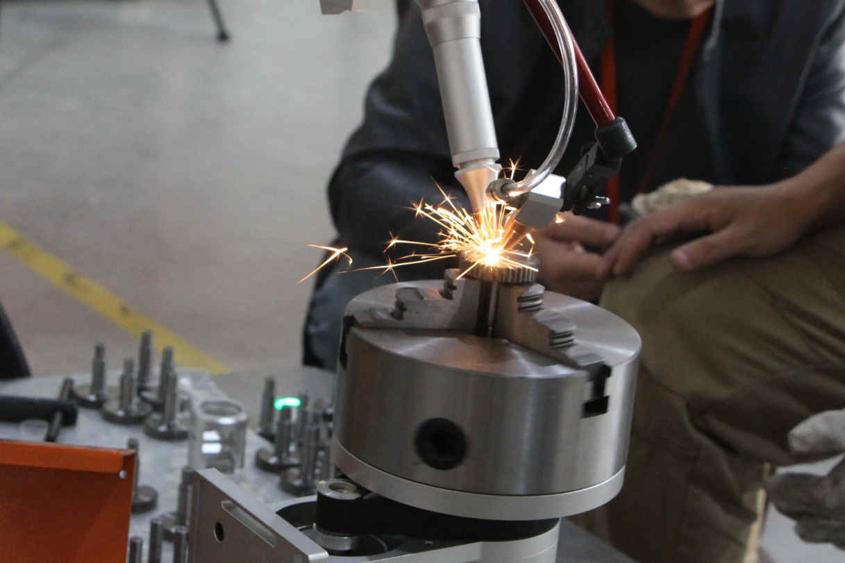 激光打標機和焊接機有什么區(qū)別？